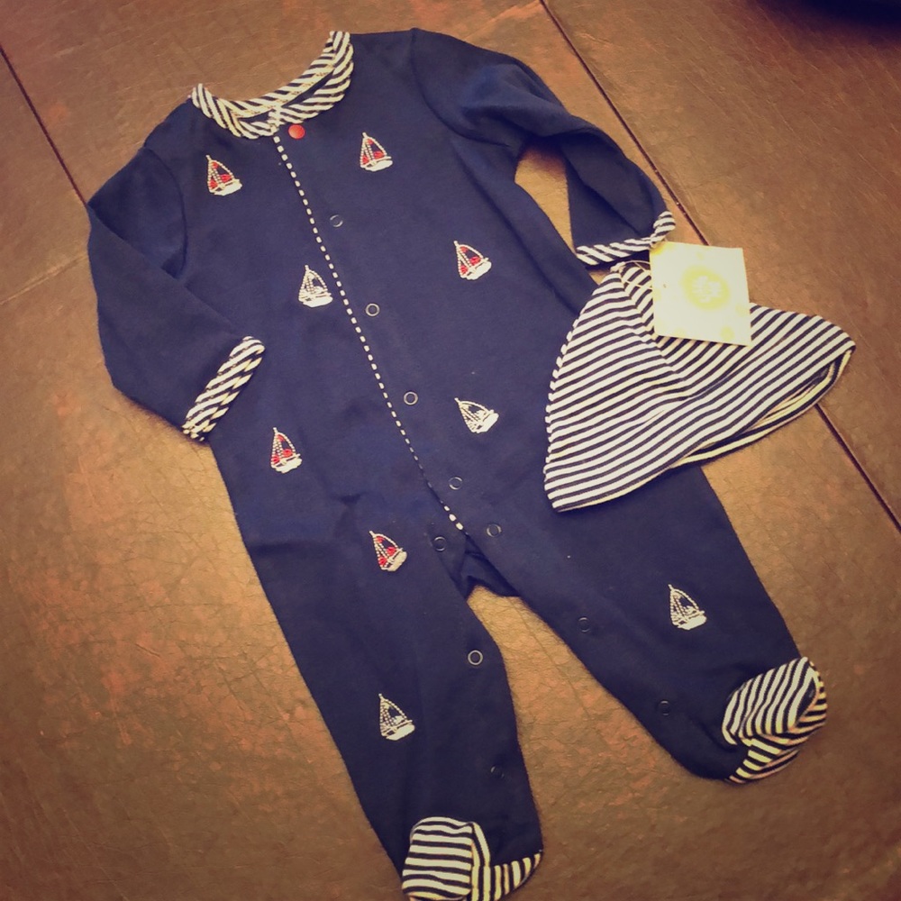 Little Me | Onesie with hat